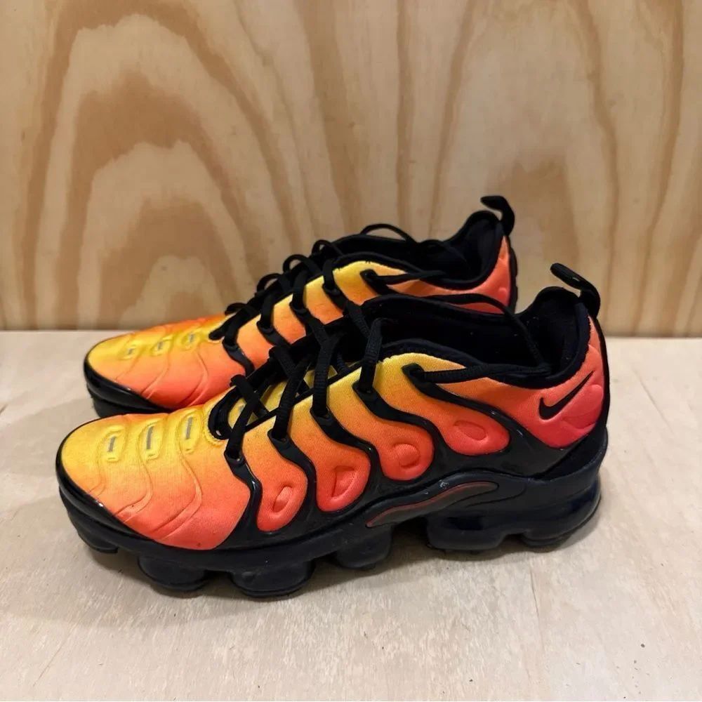 Size 8- Men’s Nike Air VaporMax Plus Sunset